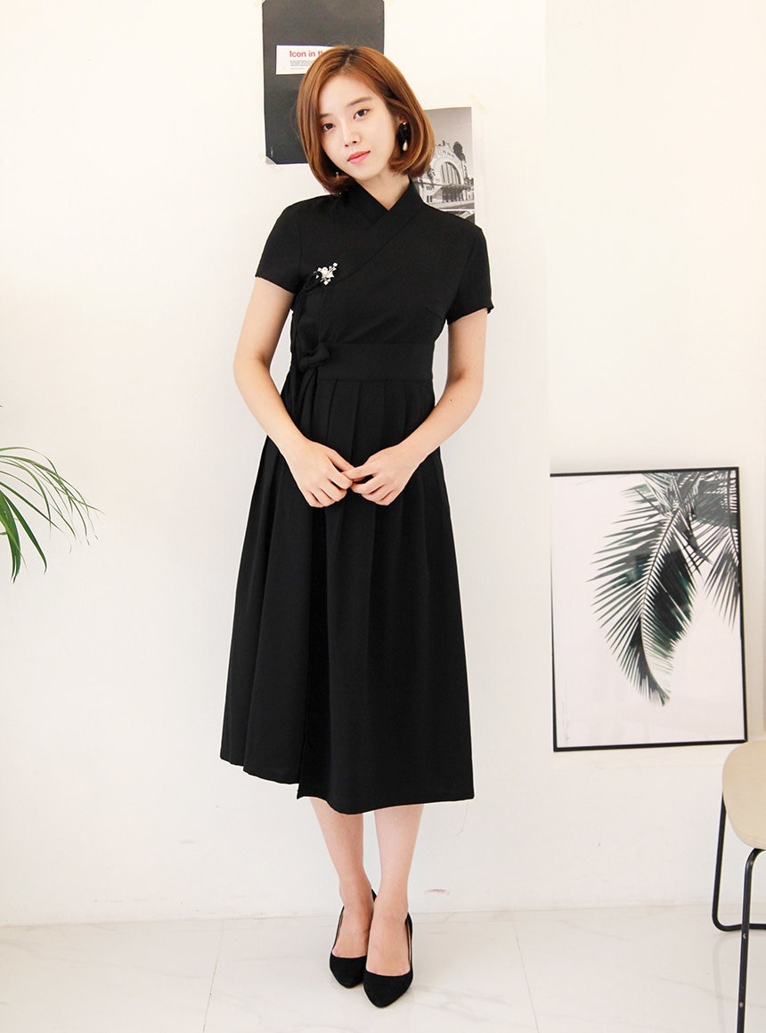 Hanbok Women Dress, Korean Modern Hanbok Wrap Style Short Sleeve Dress, Korea Modernized Daily Casual Party Hanbok Dress Black Color