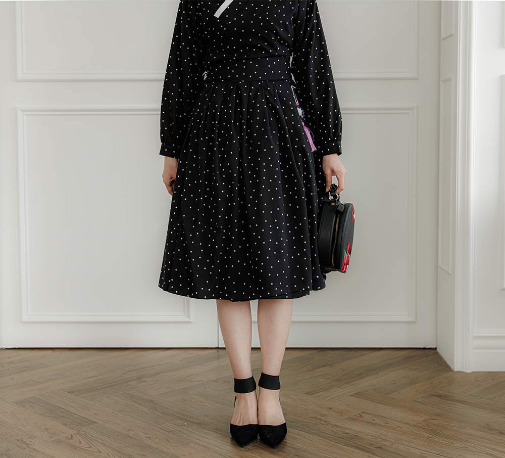 Hanbok Women Dot Pattern Dress, Korean Modern Hanbok Wrap