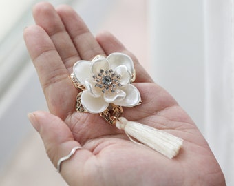 Hanbok Brooch, Korean Hanbok Accessory Ornament Flower with tassel Brooch, Korean Traditional Accessory