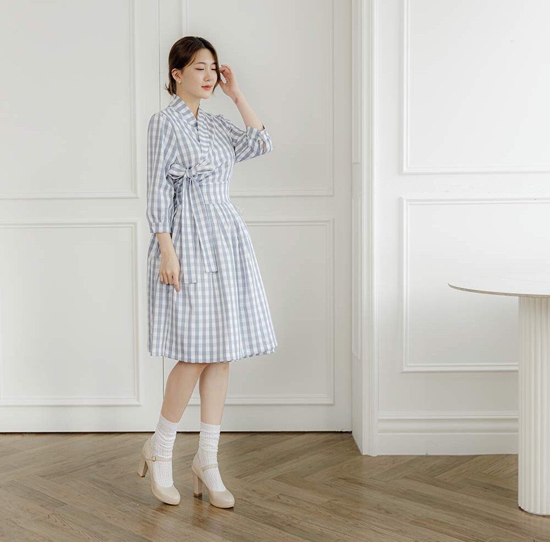 ★韓国人気★I AM MARI★PATTERN SHIRRING WRAP DRESS Sewing Pattern for Womens' Wrap Dresses, Kwik Sew K3489