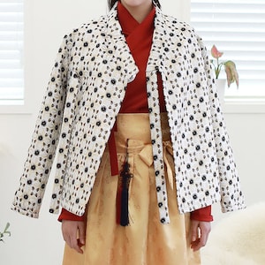 Hanbok Traditional Pattern Jacket Top for Women, Korean Modern Hanbok Daily Casual Outwear Jacket Outer for Women, Topcoat for Spring & Fall