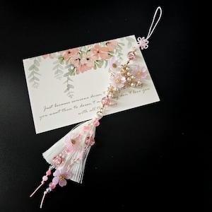 桜のキーホルダーノリゲ、美しい韓国の伝統的な韓服アクセサリー、花のチャームタッセル飾り