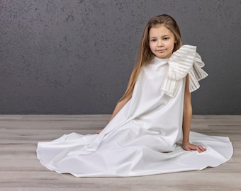 Luxury Communion Dress, First Communion Dress, White Christening Dress, European Style Dress, Minimalist Baptism dress, White Flower Dress