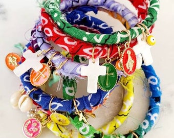 Bracelet Ibiza jonc bandana grigris charms sur mesure oeil madone corne abondance coquillage sur mesure fait main porte bonheur protection