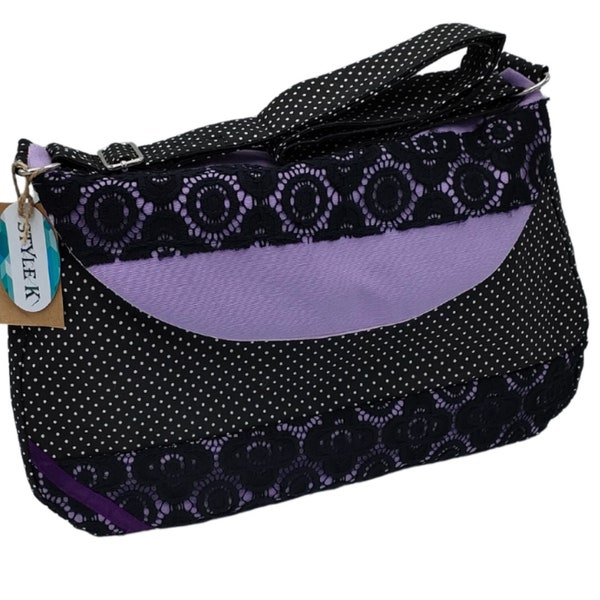 Sac à main Pin up à pois dentelle noire et lilas/Bandoulière