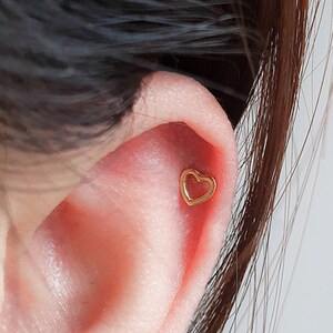 Small Heart Cartilage Stud Earring with Screw Back in Sterling Silver, Gold or Silver, Helix Stud, Tragus Jewelry, Conch Piercing Stud