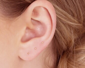 Tiny silver dots stud earring second hole piercing minimalist jewelry tiny sterling silver circle stud earring helix Studs TRIO -1