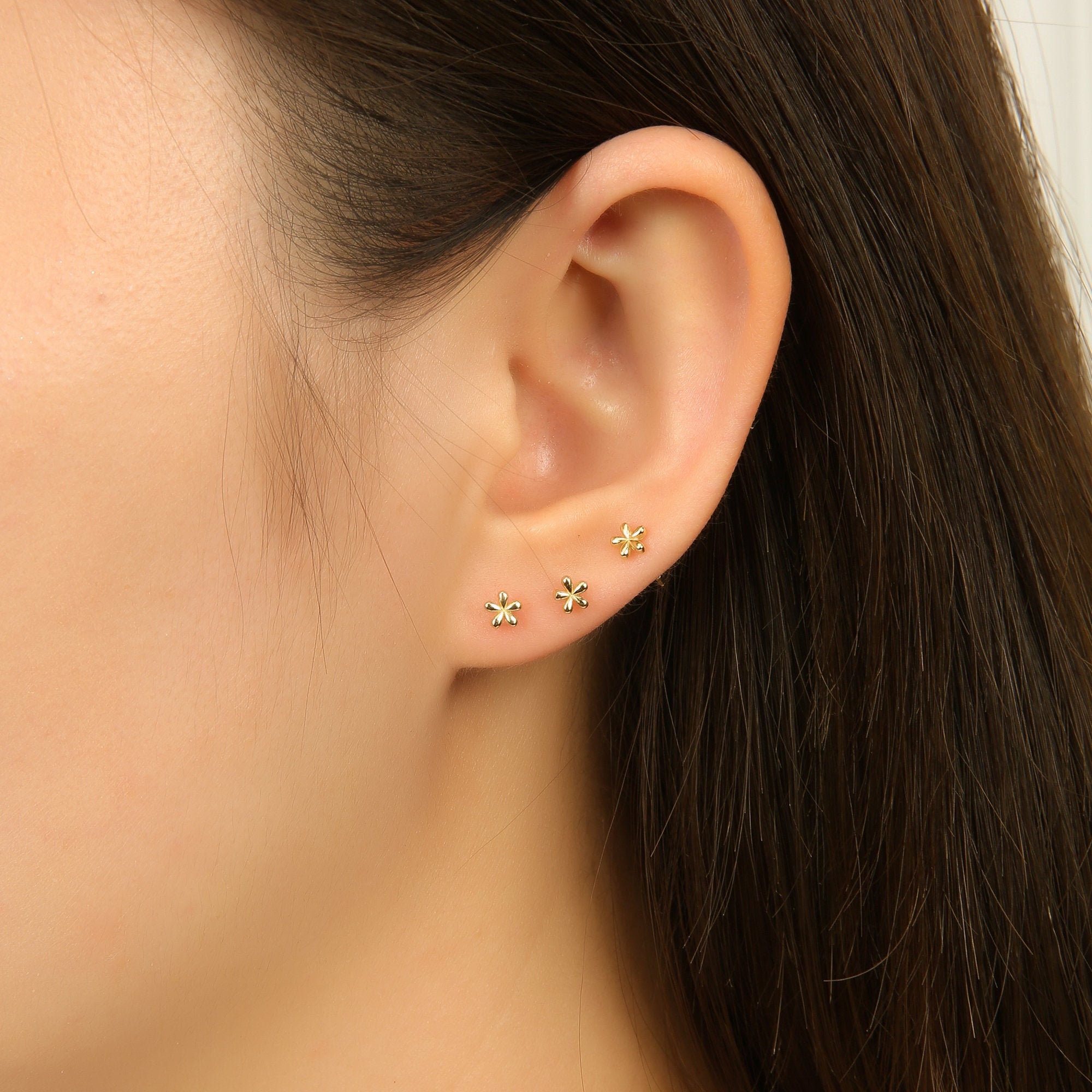 Small flower hotsell stud earrings