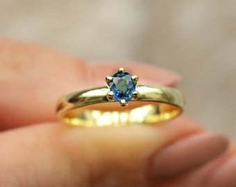 Montana Blue Sapphire Solitaire Engagement Ring w/ Thick Band – Gold or Silver, Minimal Low‑Profile, Timeless Everyday Jewelry, Best Gift