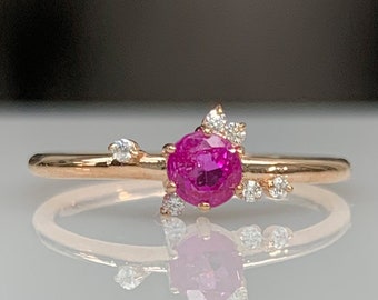Pink Sapphire G VS/SI Diamond Cluster Dainty Engagement Ring, 14K Solid Gold, Natural Sapphire, Best Gift for Her, Handmade Modern Jewelry