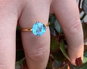 8mm Sky Blue Topaz Ring, Certified Light Blue Round Cut Gemstone in Solid Gold or Silver, Delicate December Gift for Her