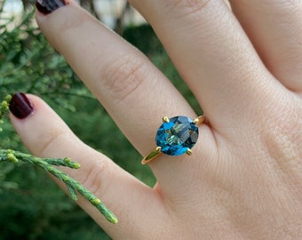 Silvershake 3.08ct Oval London Blue Topaz Sterling Silver Ring – Genuine Gemstone Solitaire