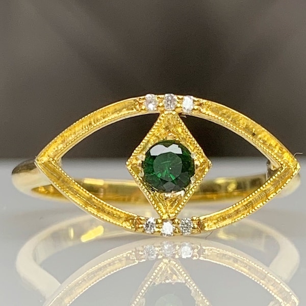 Iconic Natural Tsavorite & Genuine Diamond Evil Eye Ring, Stylish Solid Gold Charm Ring for Modern Daily Look, Open Back Style, Xmas Gift