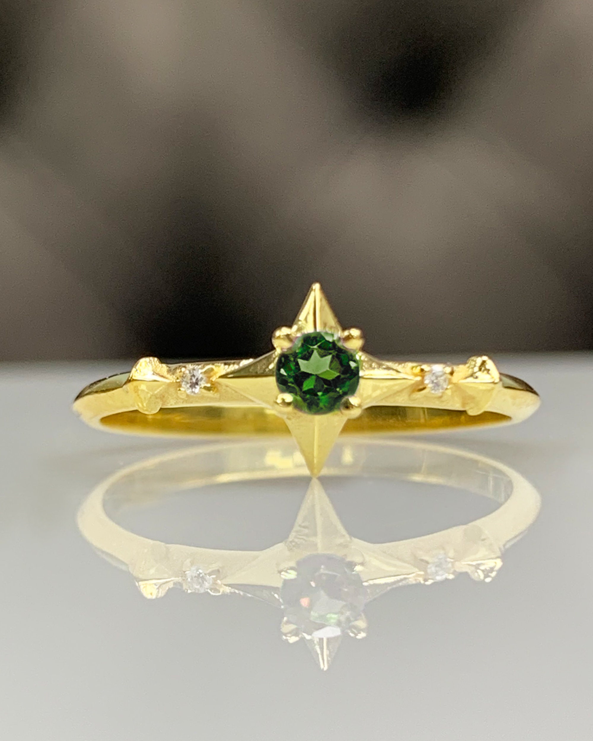 kkjoy Anello Scintillante con Stella a Quattro Punte Anello di Promessa in Acciaio Inossidabile con Stella Portafortuna Regalo di Compleanno Gioielli per Donne Ragazze