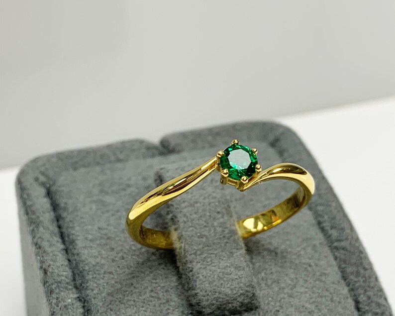 Certificated Colombian Emerald Engagement Ring, 14K Solid Gold, 6 Prongs Dainty Ring, Classic Solitaire, Best Gift for her, Handmade Jewelry image 2