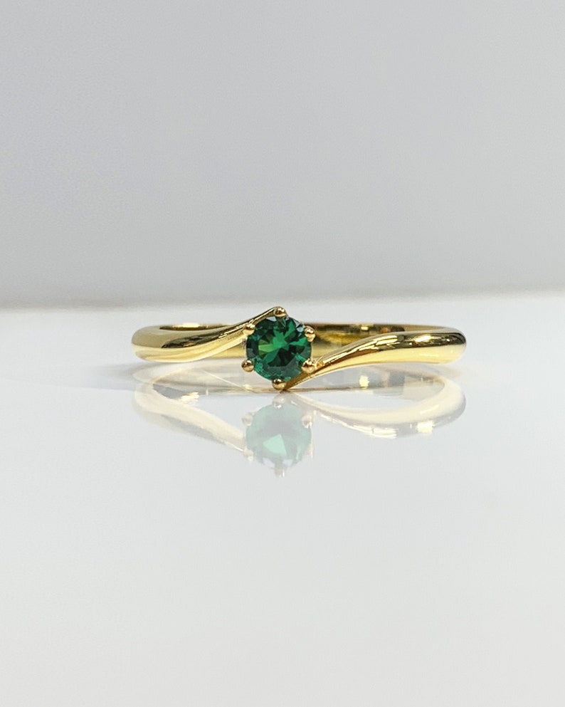 Certificated Colombian Emerald Engagement Ring, 14K Solid Gold, 6 Prongs Dainty Ring, Classic Solitaire, Best Gift for her, Handmade Jewelry image 4