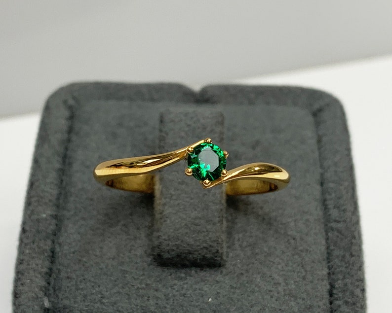 Certificated Colombian Emerald Engagement Ring, 14K Solid Gold, 6 Prongs Dainty Ring, Classic Solitaire, Best Gift for her, Handmade Jewelry image 6