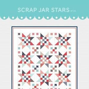 Op de afbeelding: Een quiltpatroon met een patchwork-ontwerp van rode, witte en blauwe sterren. Het patroon heet "Scrap Jar Stars" en is van Gigi's Thimble Quilt Patterns.