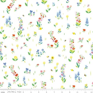 100 Aker Woods Picnic Meadow White、ジル・ハワース作、ライリー・ブレイク・デザインズ