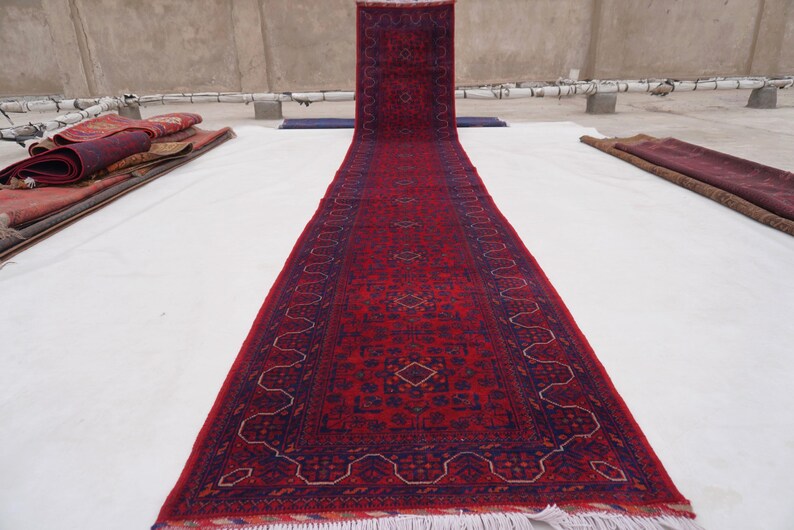 Extra Long 3x30 ft Runner, Afghan High Quality Wool Stunning Handmade Turkoman Rug, Hallway Runner, Famous Bukhara Rug 30 ft Runner 2'9x30" afbeelding 2