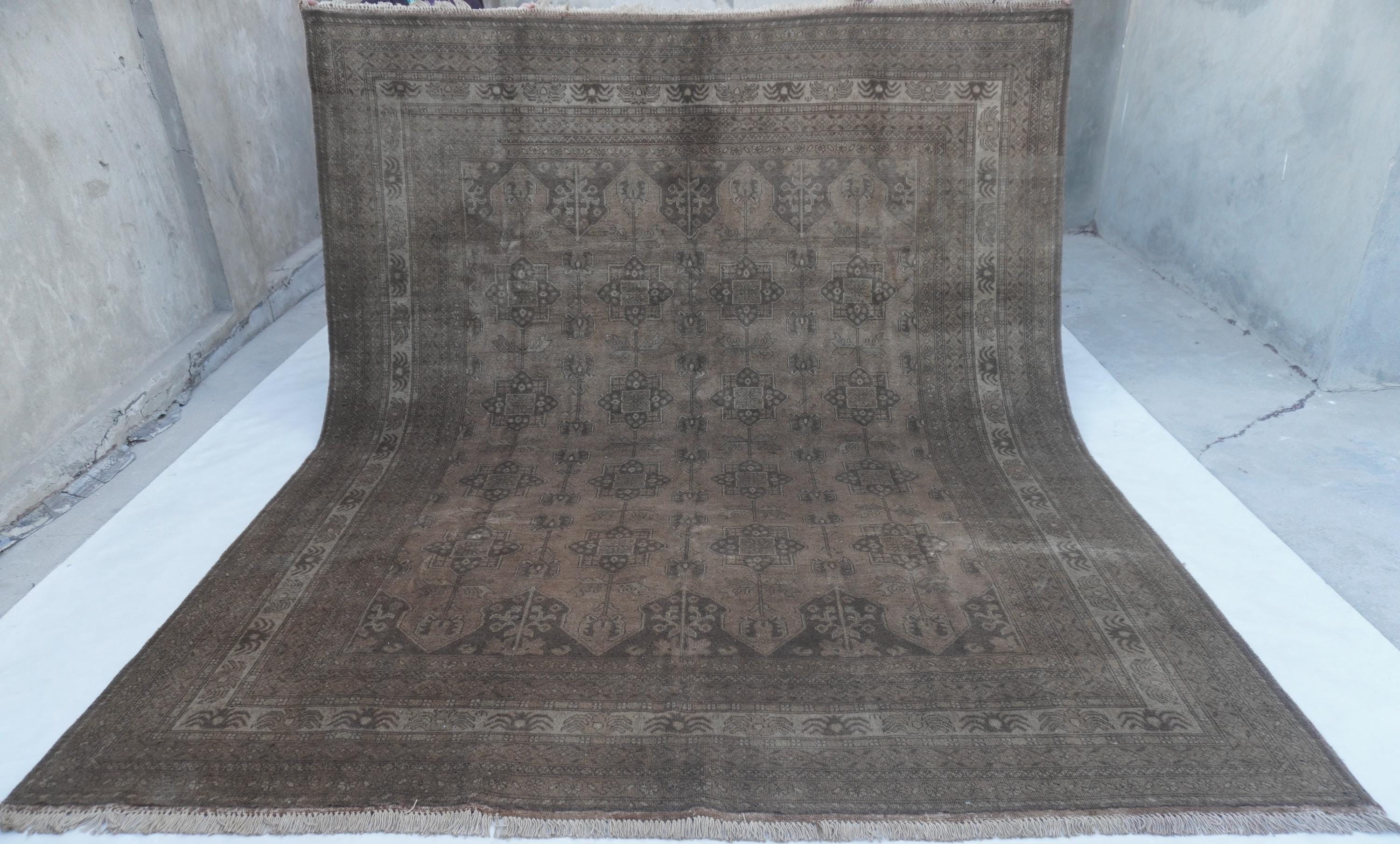 Waziri Rug 8x10 Large Vintage Rug 8'3x10'0