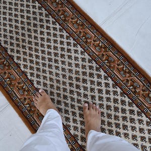 2&#39;8x9&#39;9 ft Beige Vintage Runner Rug, Hand Knotted Wool Rug Paisley design Oriental Caucasian Rug, Turkmen Tribal Rug Kitchen, Hallway Runner