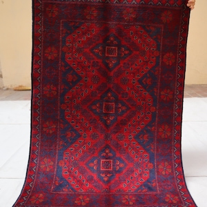Tappeto afgano rosso piccolo 2'8 x 4 piedi, tappeto turkmeno in lana fatto a mano, tappeto tribale Bukhara, tappeto orientale, tappeto per camera da letto, tappeto per cucina, tappeto per ufficio