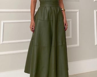 Vestido midi sin mangas con cuello redondo