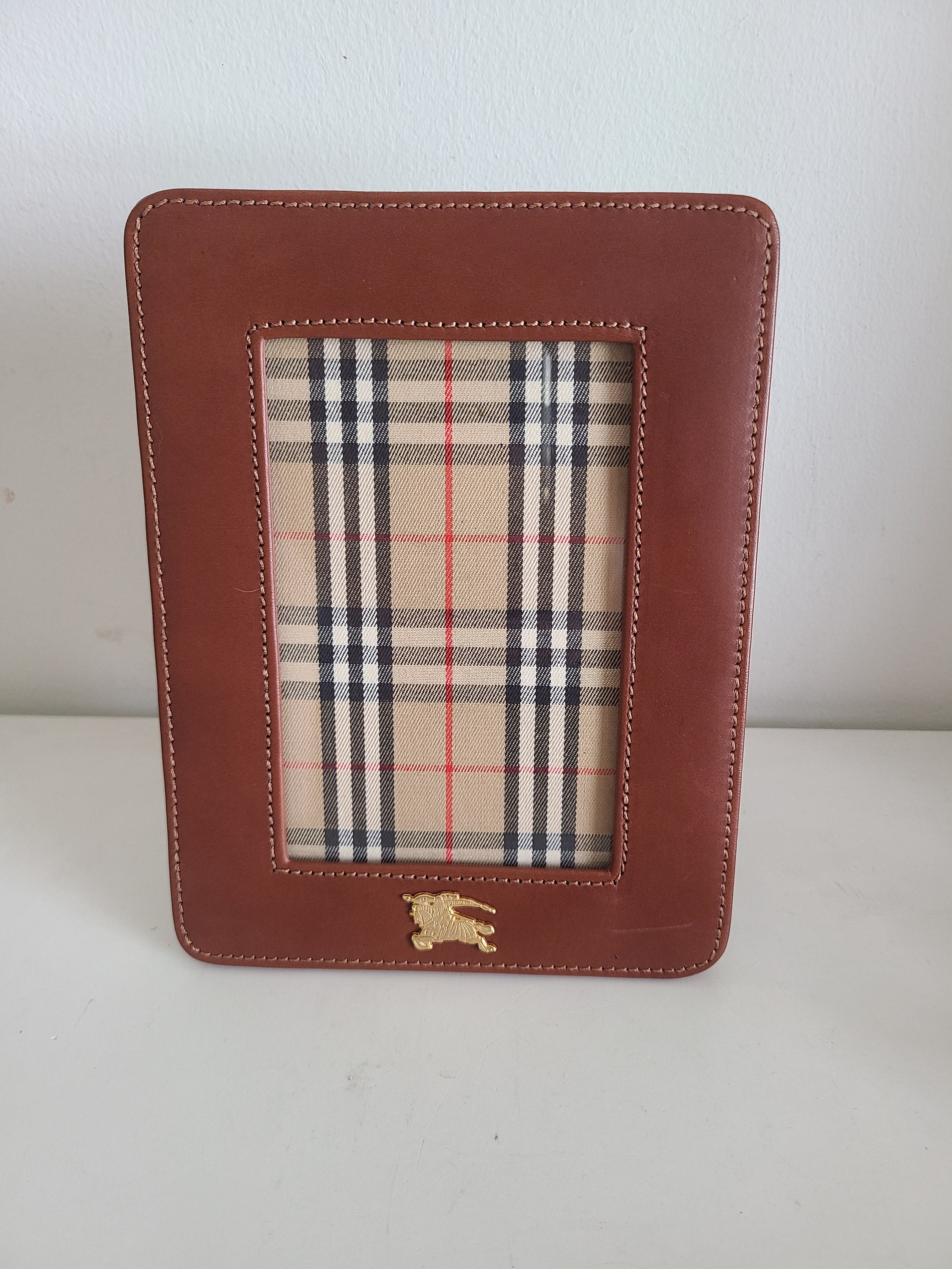 Is this wallet original? : r/Burberry