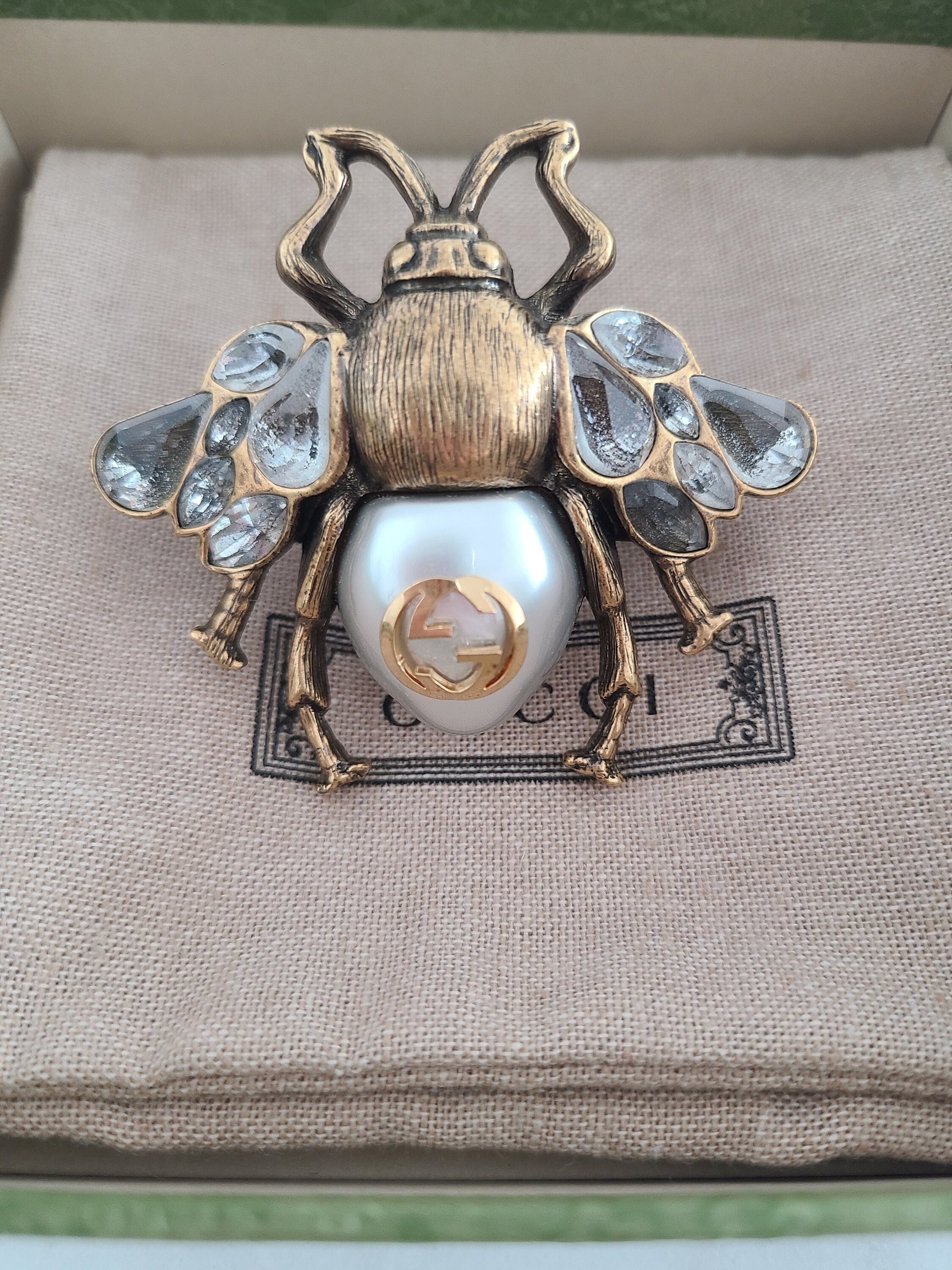 Gucci AAA+ Replica Designer Luxury Bee Clasp Bag GGB0629308726