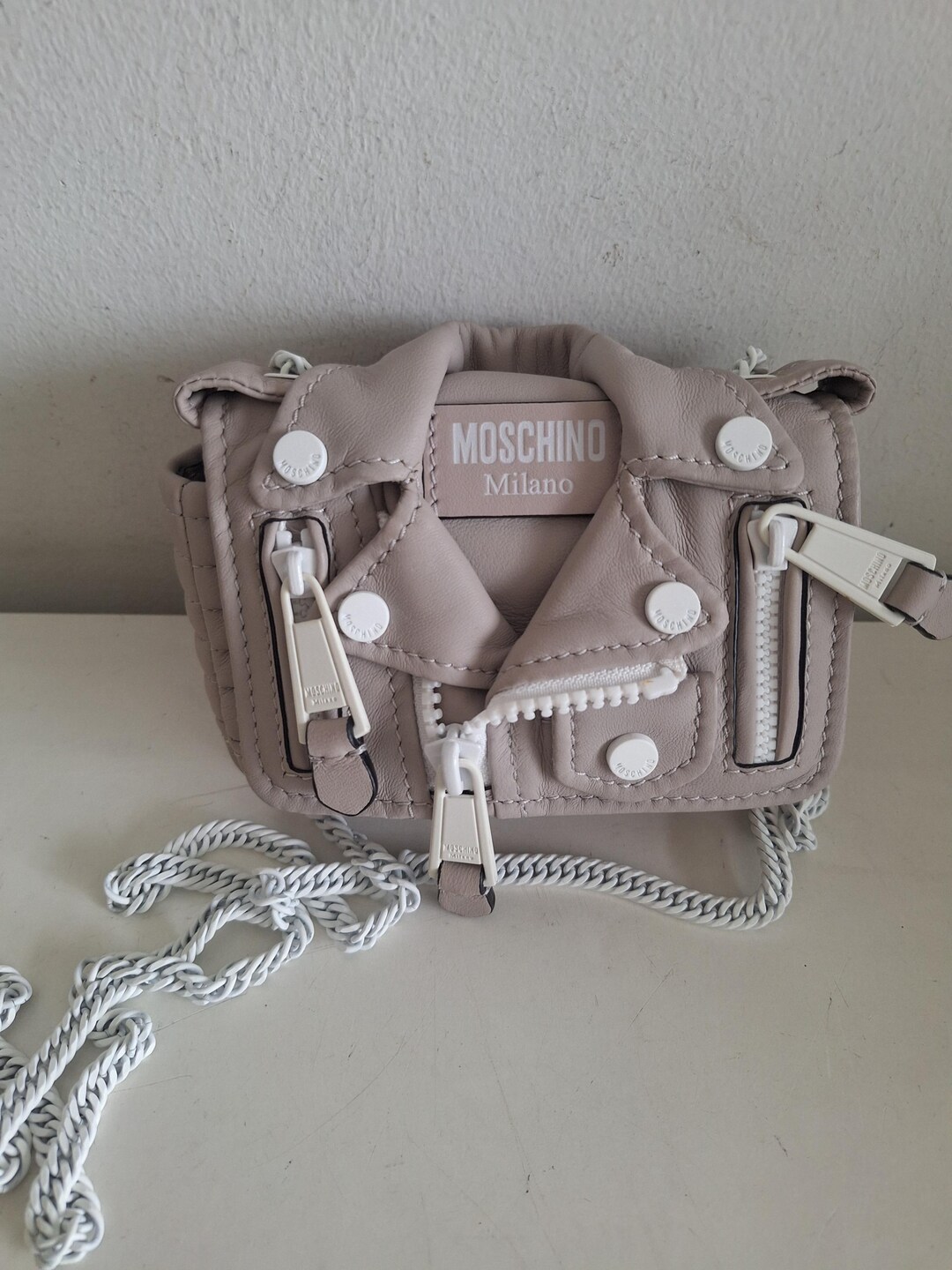 バッグ・カバンその他 Moschino SS25 Moschino Bear Bag (MC4274PP0M OX1 999) Moschino Bear Bag | eBay