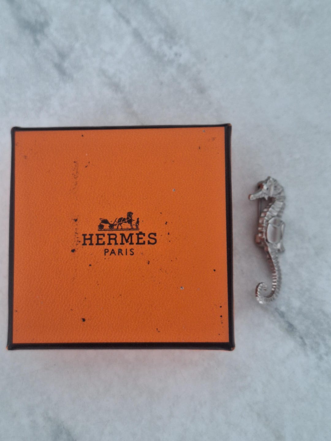 HERMES タツノオトシゴ ブローチ 希少なヴィンテージデザイナー エルメス タツノオトシゴ
