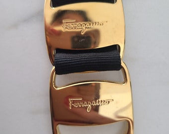 サルヴァトーレ・フェラガモ Salvatore Ferragamo ヴァラリボン