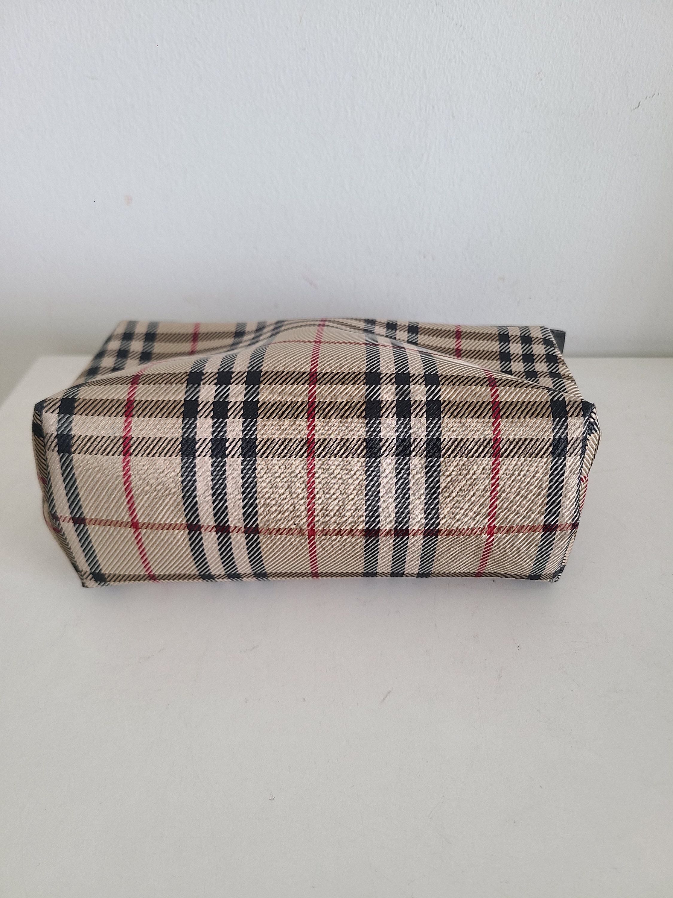 Vintage Authentic Burberry London Checkered Y2K Small
