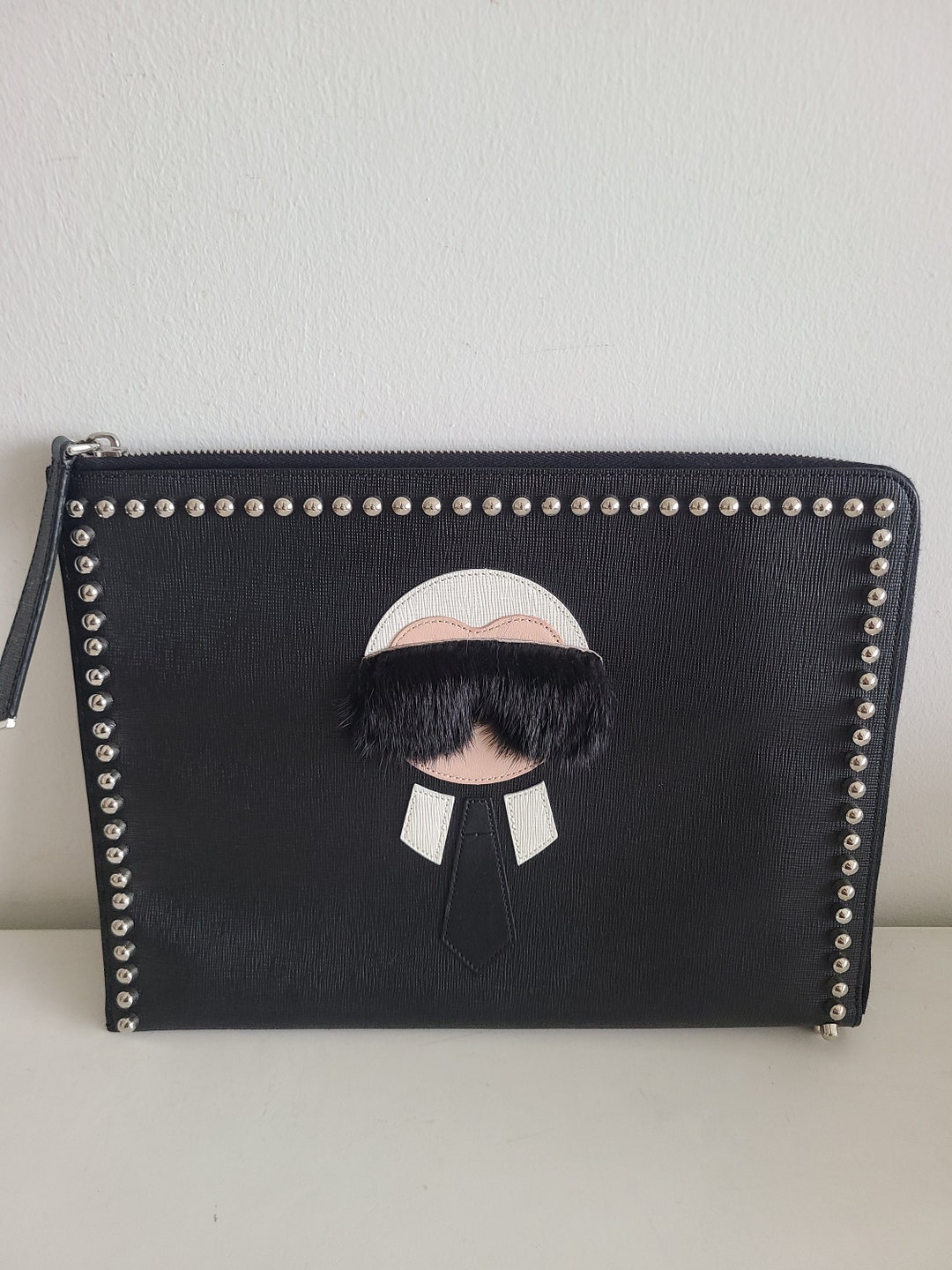 FENDI Karl loves ストール chale-fendi-karl-loves-noir.jpg