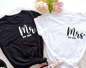 Mr and Mrs Shirt, Mr and Mrs, Mr. And Mrs. Holiday Pajama, Couple Christmas Pajamas, Matching Family Shirts, Just Married Shirt, Wedding Tee