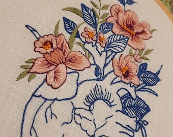 Floral Heart Embroidery Pattern, Valentine's DIY (PDF Pattern)