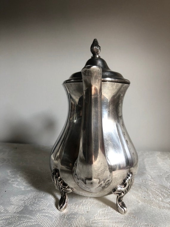 Vintage Viners Sheffield Silver Plated Teapot: Victorian Footed