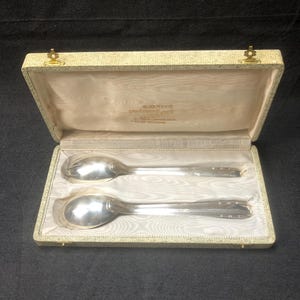 Vintage Art Deco silver plated salad serving spoon and fork set in original box, J.Aussavy, France, 1950s.