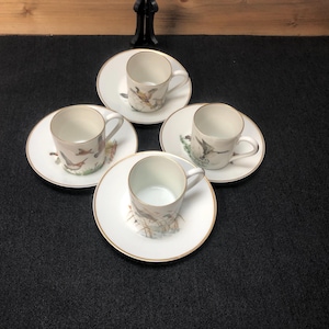 Porcelaine de Paris, Quatre paires de cafetières (tasse d'un litre et soucoupe) pour expresso en porcelaine fine, 1950, France