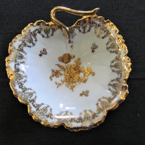 Small vintage plate from the modern Berry manufactory in Porcelain, Limoges, France with a multipurpose purpose