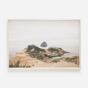 Cannon Beach Oregon, Pacific Northwest Ocean, Rustic Beach Photography, Cannon Beach Printable, Oregon Coast Poster, Moody Beach Scenery Art