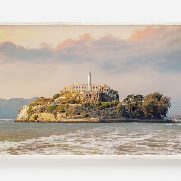 Alcatraz Wall Art, Lighthouse Print, California Landmark, Alcatraz Island Wall Art, Coastal Wall Art, San Francisco Landscape, Printable Art