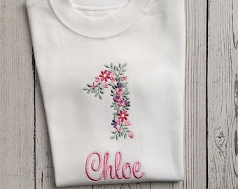 T-shirt personnalisé d'anniversaire de numéro de fleur | 1er anniversaire | Anniversaire | T-shirt brodé | Brodé | Anniversaire de fille | Numéro d'anniversaire