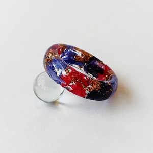 Polyamory Floral Ring - Real Flower Resin Band - LGBTQ Pride Parade Accessory – Subtle Queer Jewelry