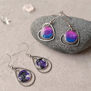 LHBTQIA+-oorbellen van roestvrij staal - Harssieraden met hart en druppeltjes - Duurzaam hypoallergeen queer-accessoire - Subtiele trots