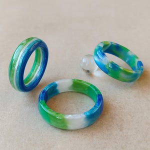 Gay Male Pride Ring - Dezenter LGBTQ Schmuck aus Harz - Queer Identität Geschenk - Stapelbarer Männer Ring