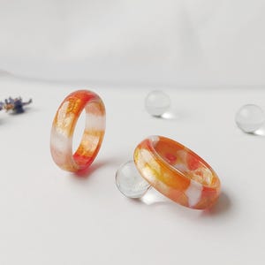 Butch Pride-ring - subtiele hars LGBTQ+ sieraden - handgemaakte queer identiteitscadeau - minimalistische unisex band