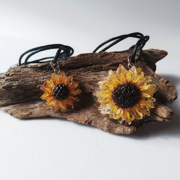 Sunflower Pendant - Sunflower Necklace - Sunflower Gift - Resin Sunflower - Real Flower Pendant