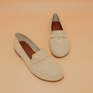 natural raffia shoes, handmade loafers, summer shoes, natural fiber, eco-friendly, woven shoes, lightweight shoes, men's loafers, casual shoes, slip-on shoes, breathable shoes, summer loafers, men's slip-ons, eco-friendly shoes